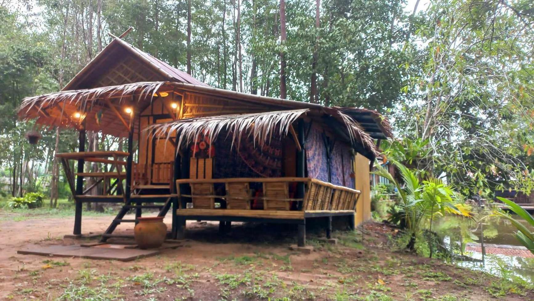 Bar Horizon Hostel Chumphon Bagian luar foto