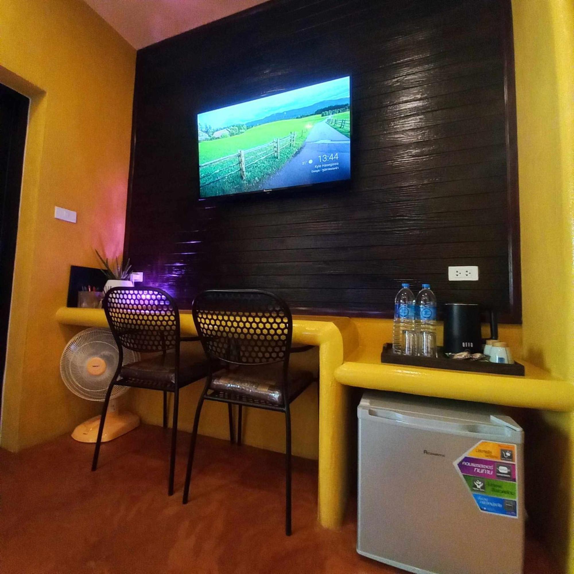 Bar Horizon Hostel Chumphon Bagian luar foto